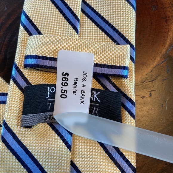 Jos.A.Bank Tie - Picture 4 of 4